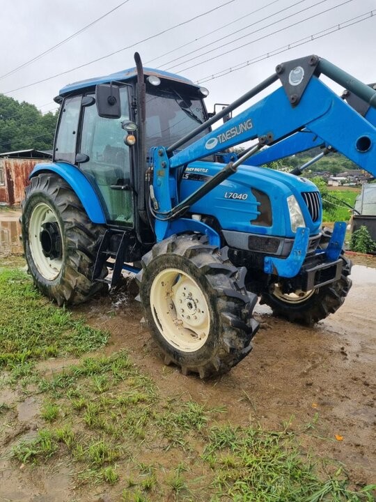 LS 트랙터 L7040 (95마력) 앞좌측면