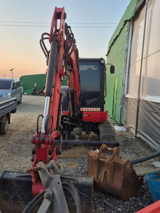 Kubota Excavator KX57S (5.7톤) 앞좌측면