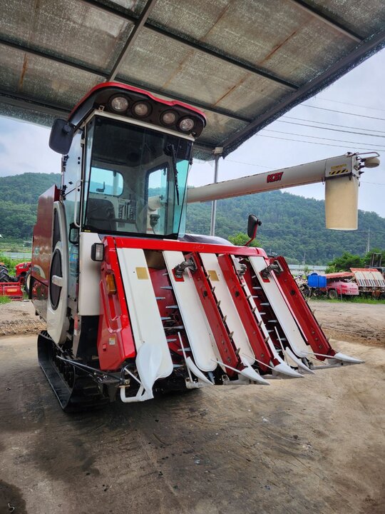 Kukje Combine Harvester KC87 (5Rows) 앞좌측면