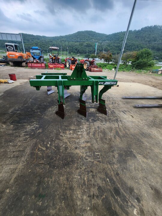  세웅6련쟁기 1706 세웅6련쟁기  앞좌측면