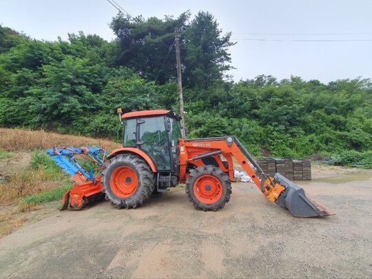 대동 트랙터 RX700PSC (70마력) 앞좌측면