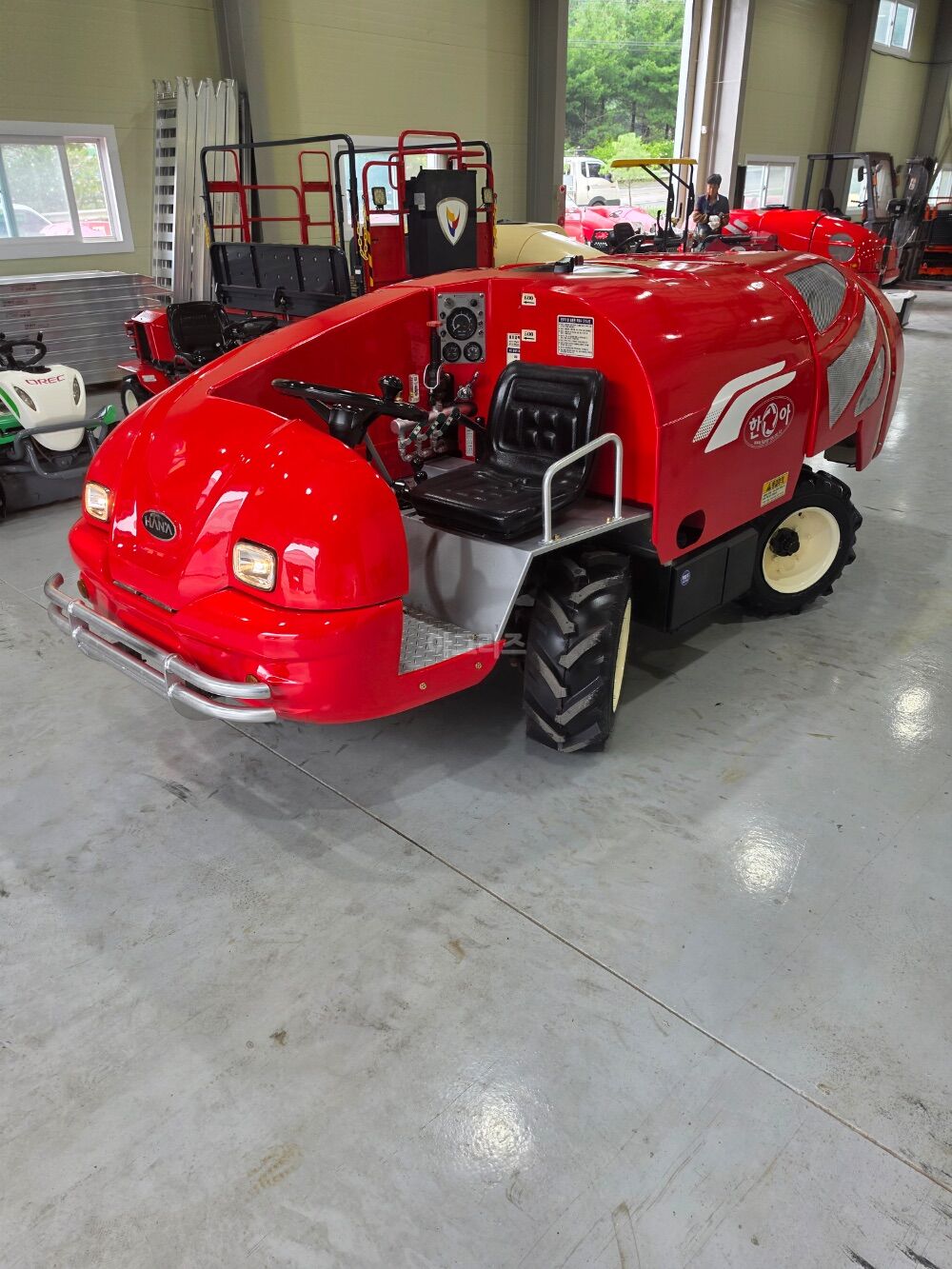  Speed Sprayer 한아 600리터 ss기 판매합니다  뒤우측면