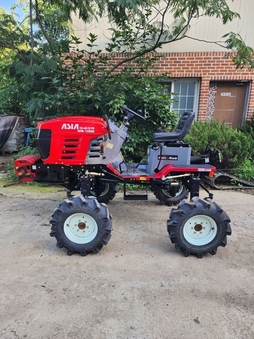 아세아 관리기 CFM-1200H (20마력) 뒤우측면