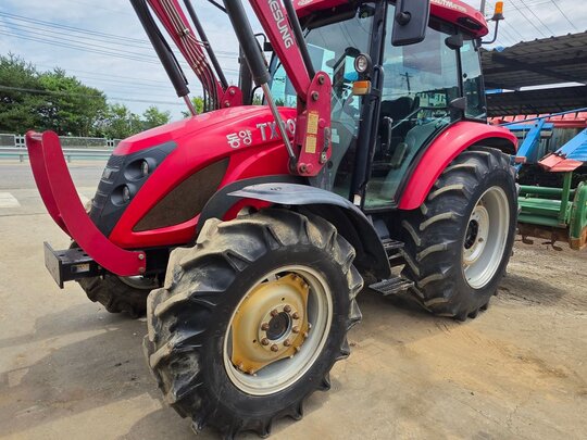 TYM Tractor TX903 (92hp) 앞좌측면