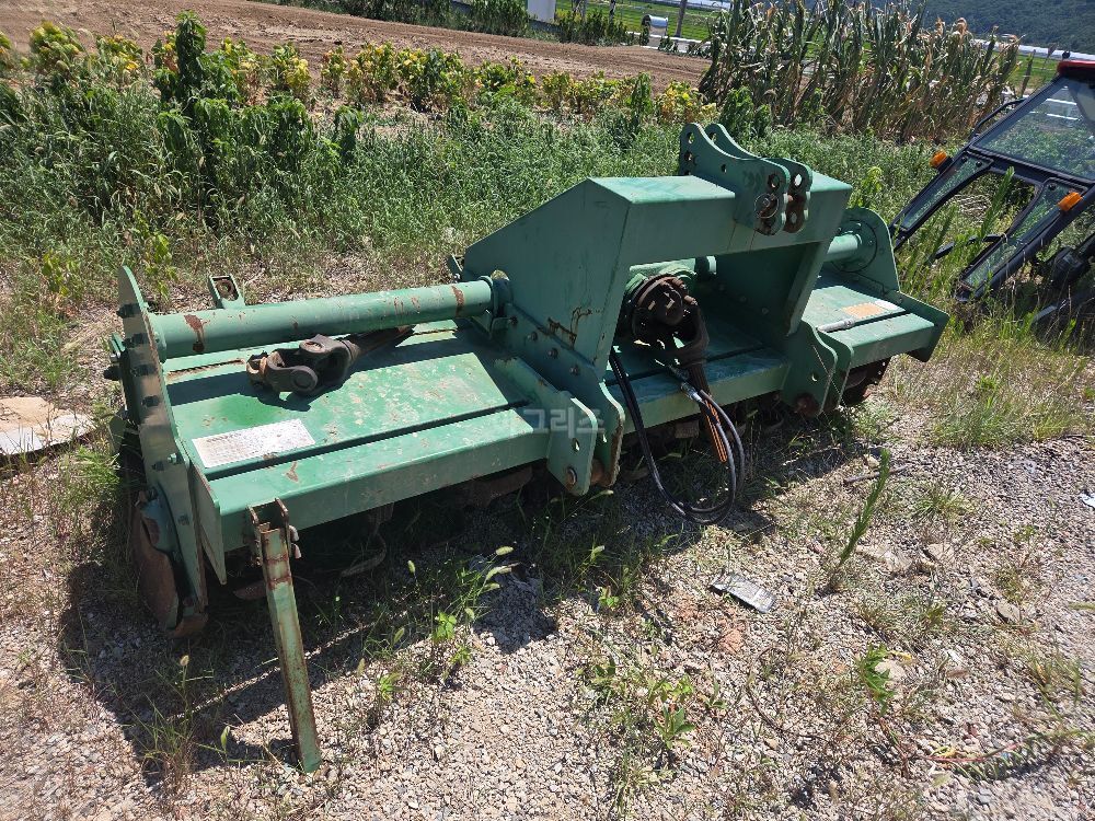 위캔글로벌 로타리 Mgw 2500 (경폭250cm) 뒤우측면