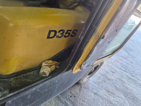  Forklift D35S (3.5톤) 앞좌측면
