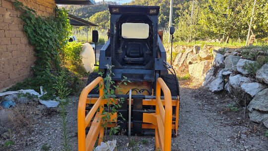  Skid steer loader 신흥6700  앞좌측면