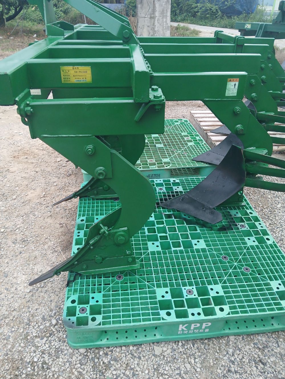 세웅  쟁기  SW-PN2408 뒤우측면