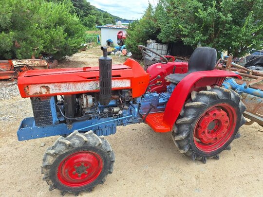대동 트랙터 L2202-4WD (22마력) 앞좌측면