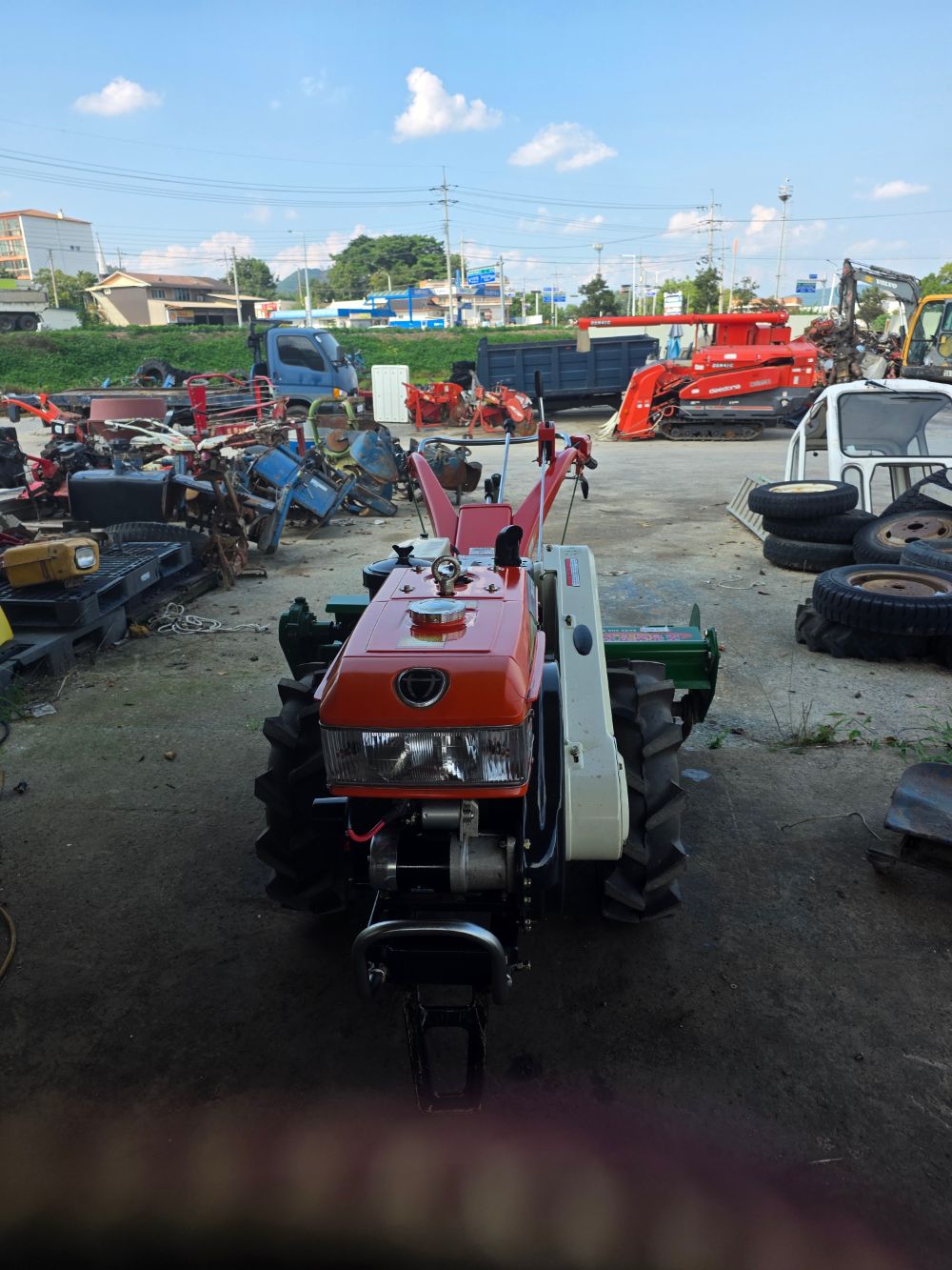 Daedong Power Tiller TM1-100 (10hp) 뒤우측면