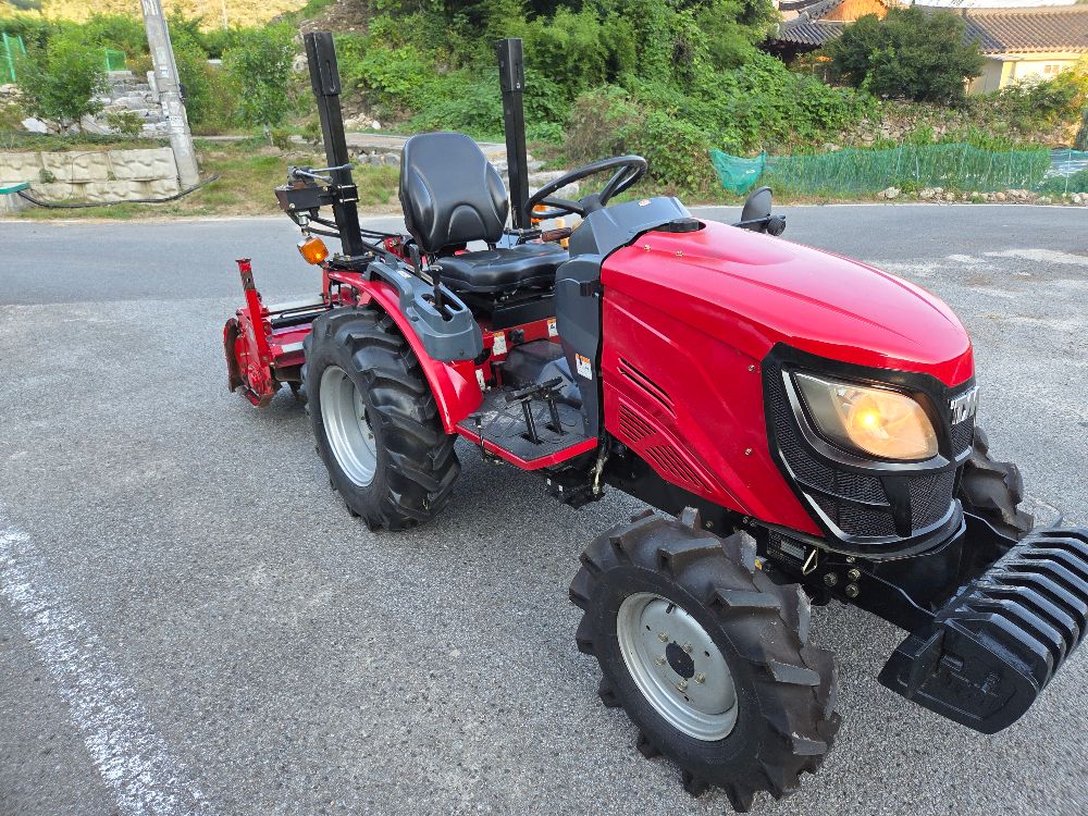 TYM Tractor C250 (24hp) 뒤우측면