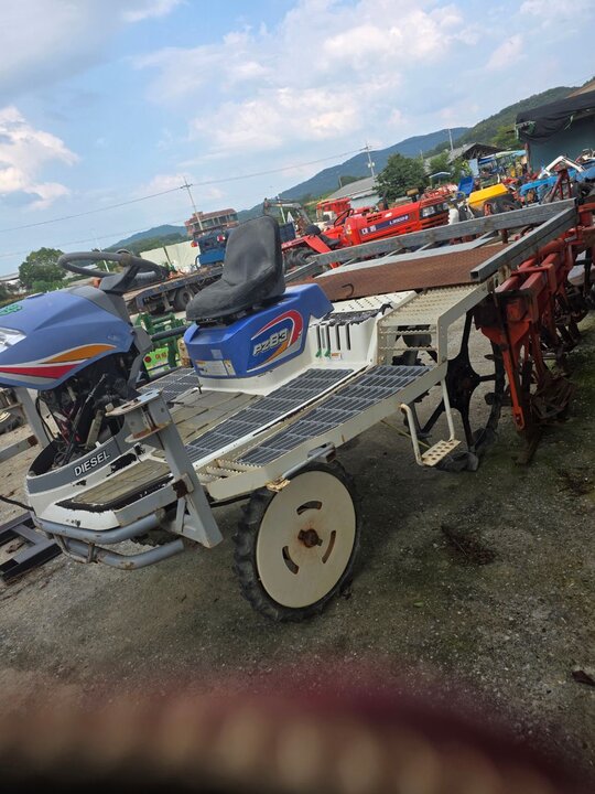  Rice transplanter PZ83 (8Rows) 앞좌측면