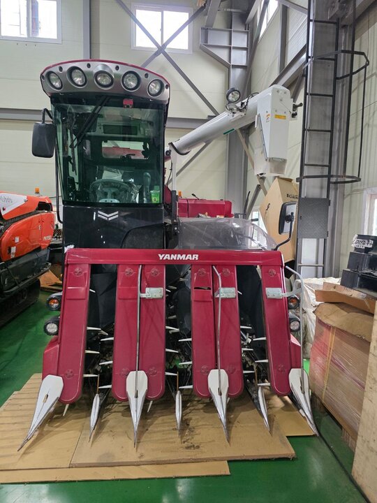 Yanmar Combine Harvester YH6115 (6Rows)