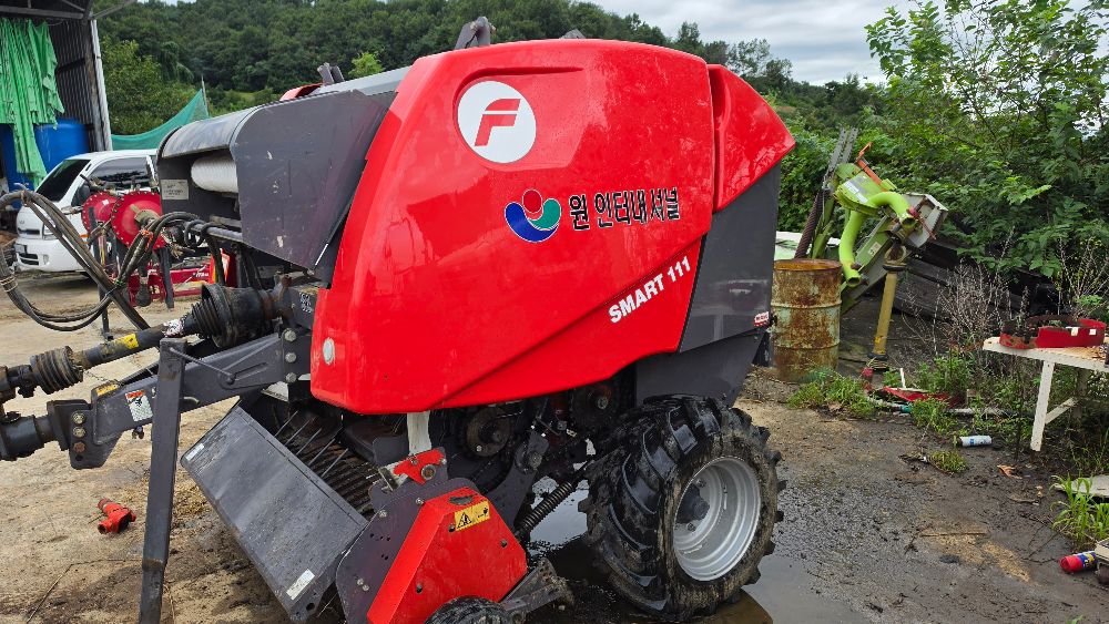 Round Baler .스마트111  뒤우측면