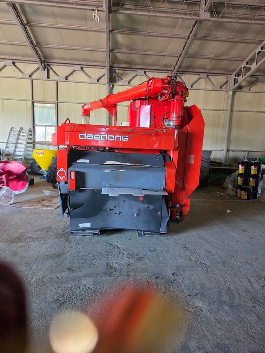 Daedong Combine Harvester DSM72 (4Rows) 앞좌측면
