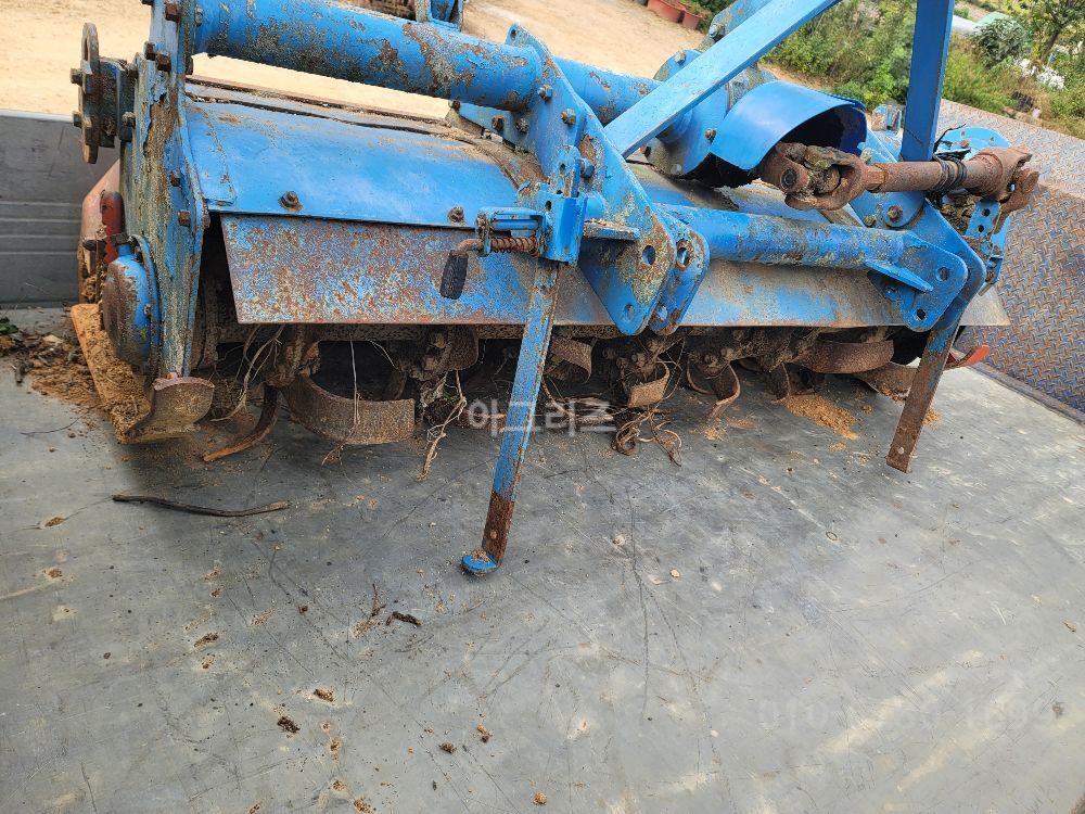 TYM Rotavator (경폭180cm)  뒤우측면