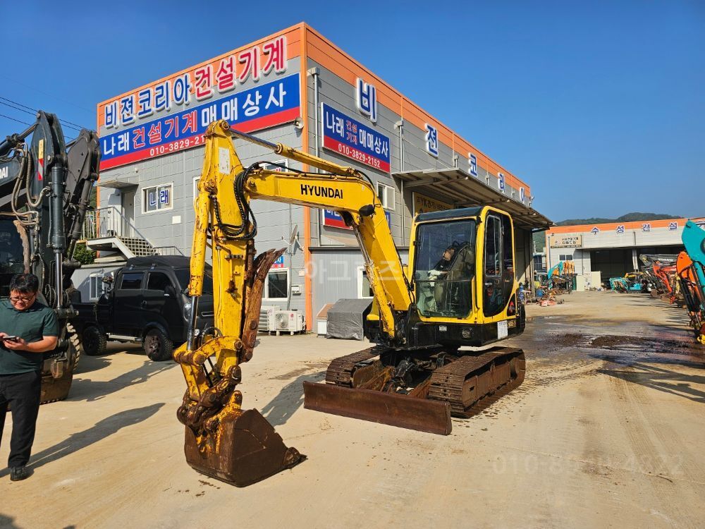 Hyundai Excavator R555-7K (5.5톤) 뒤우측면