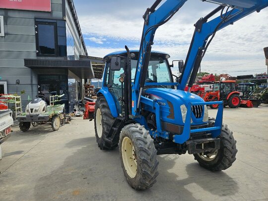 LS 트랙터 P7165 (72마력) 앞좌측면