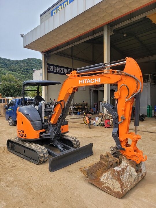  Excavator 히타치ZX35집게장착 (3.5톤) 앞좌측면