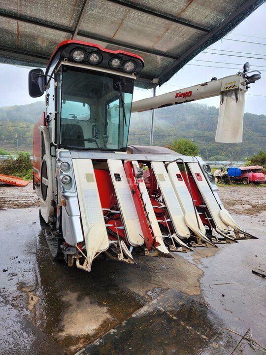 Kukje Combine Harvester KC100 (6Rows) 앞좌측면