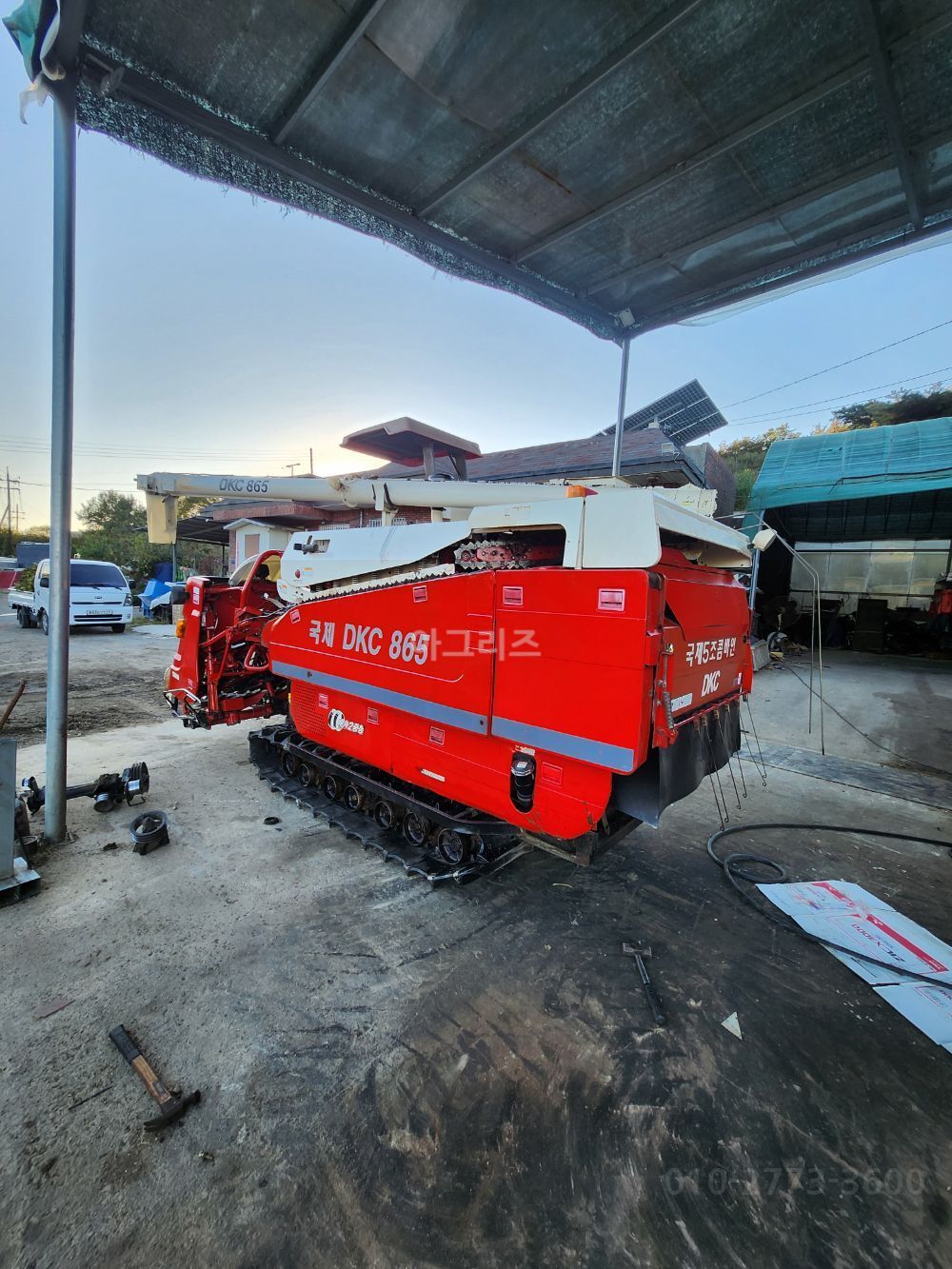 Kukje Combine Harvester DKC865 (5Rows) 뒤우측면