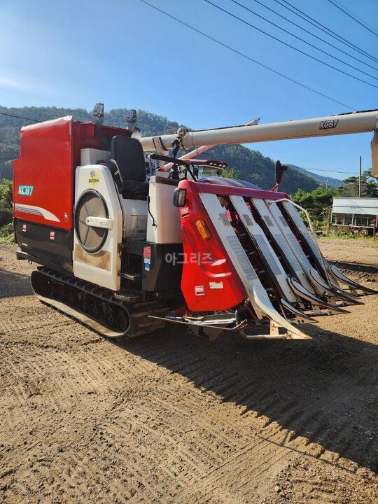 Kukje Combine Harvester KC87 (5Rows) 앞좌측면