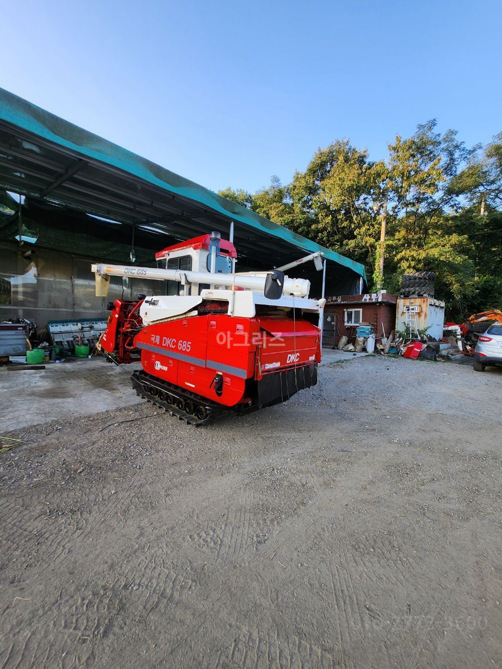 Kukje Combine Harvester DKC685 (4Rows) 뒤우측면