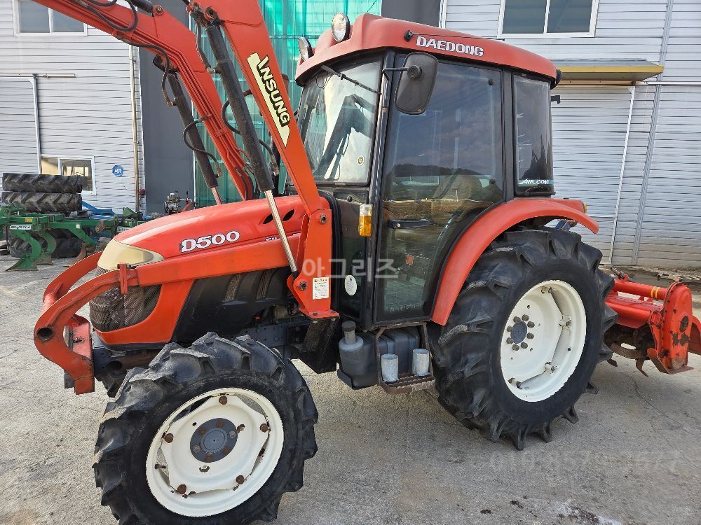 Daedong Tractor D500 (50hp) 뒤우측면