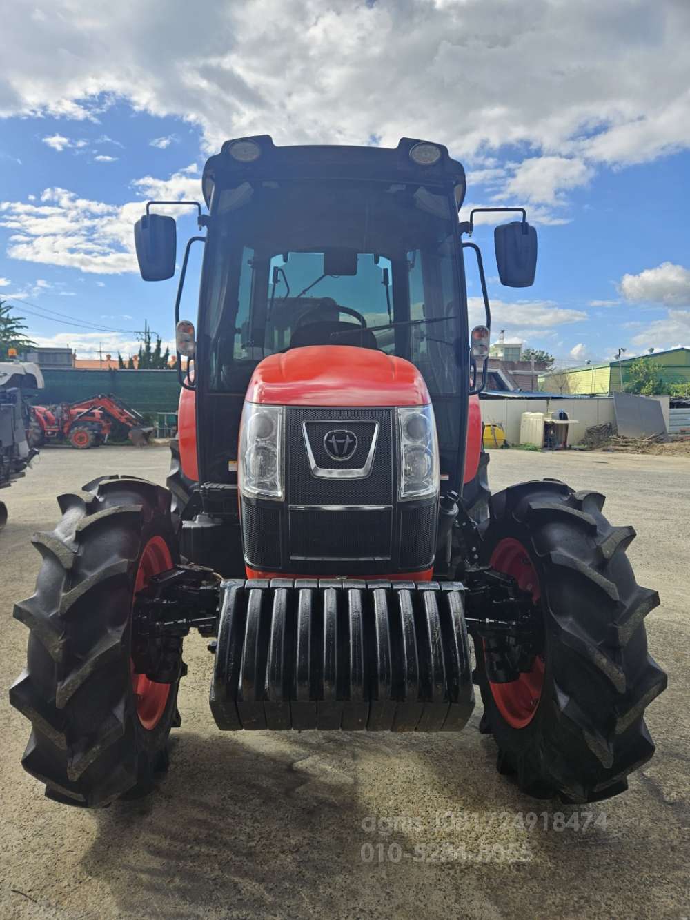 Daedong Tractor RX730 (73hp) 운전석