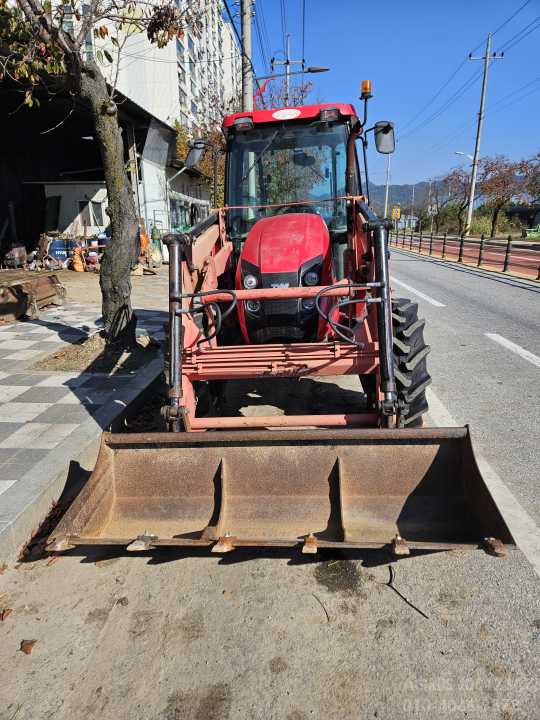 TYM 트랙터 T553 (55마력) 앞좌측면