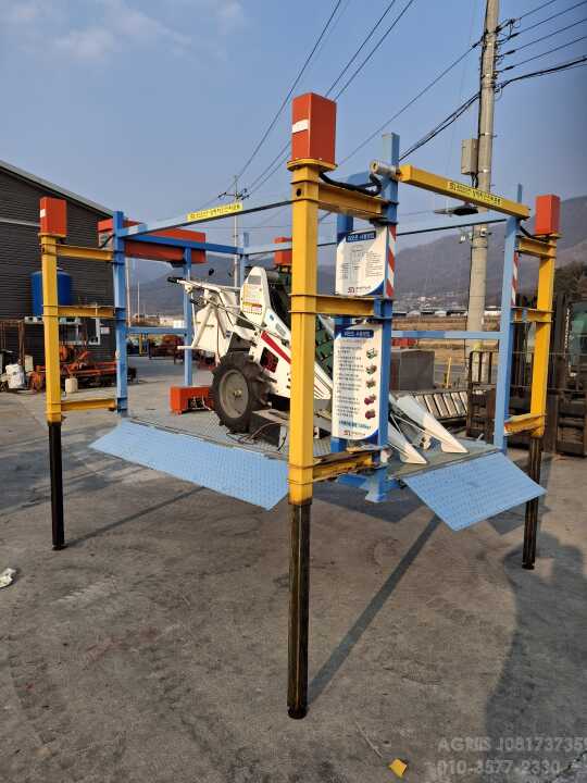  상하차리프트 상하차리프트  앞좌측면