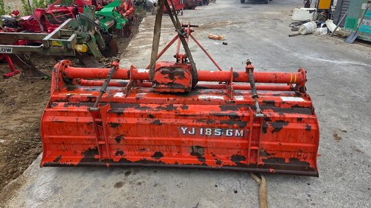 영진 로타리 YJ185GM, 로타리 225 앞좌측면