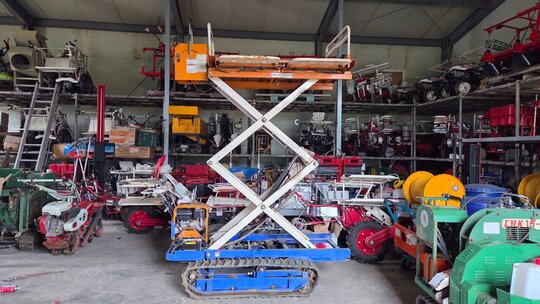 한성 고소작업차 HTI-MLK730E 앞좌측면