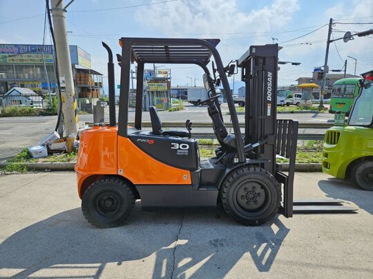 Doosan Forklift D30SD30S5  앞좌측면