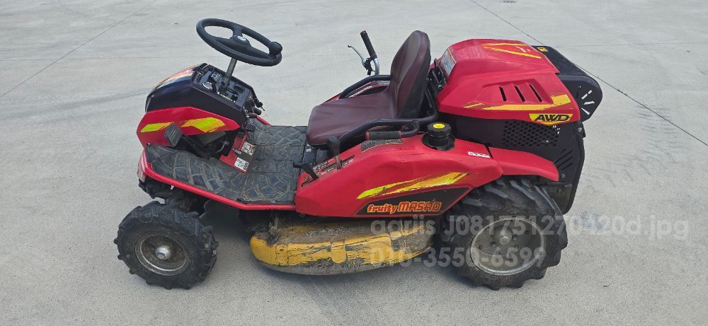 캐니콤 승용제초기  4륜구동 프루티 마사오  뒤우측면