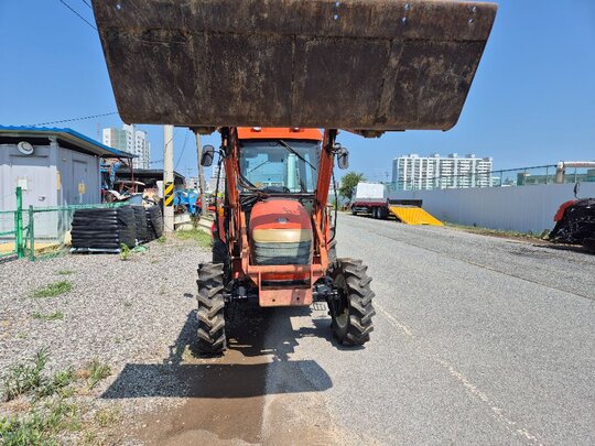 대동 트랙터 D500 (50마력) 앞좌측면