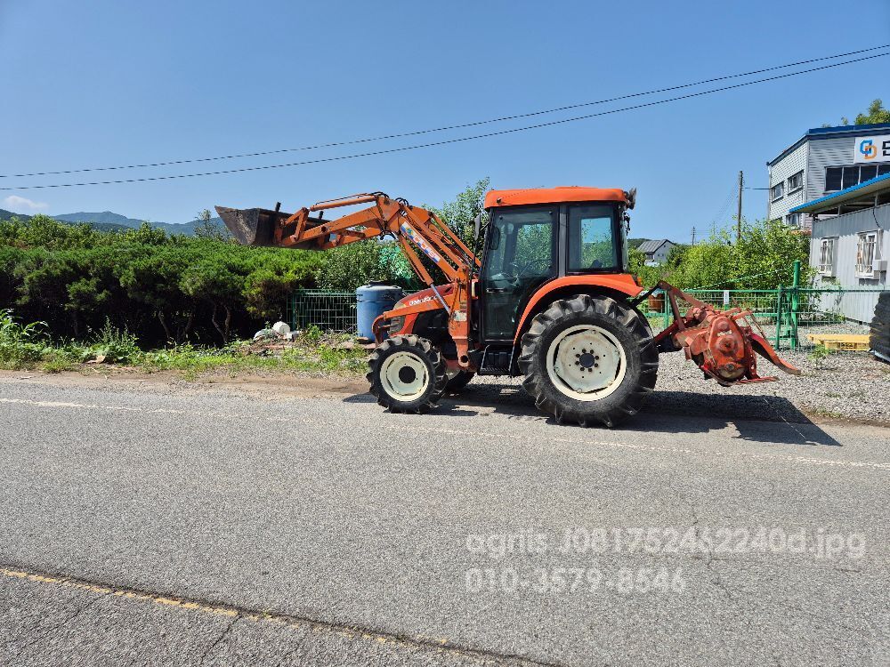 대동 트랙터 D500 (50마력) 뒤우측면