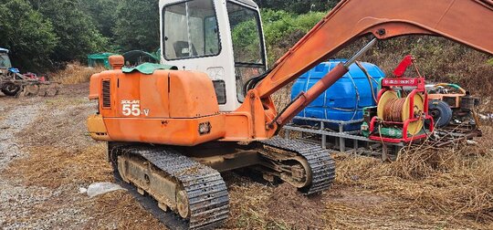 Doosan Excavator 55-V (5.5톤) 앞좌측면