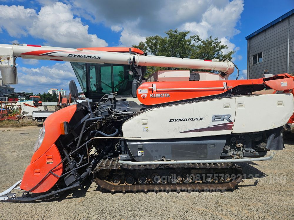Kubota Combine Harvester ER112 (6Rows) 뒤우측면