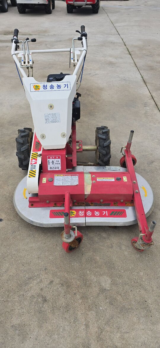 청송농기  보행제초기  보행제초기  앞좌측면