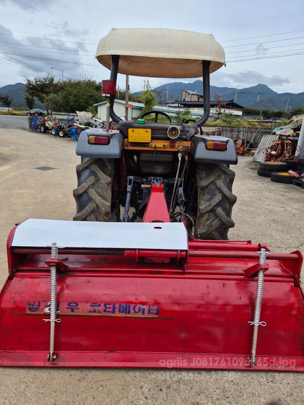 LS Tractor LT380D (38hp) 뒤우측면