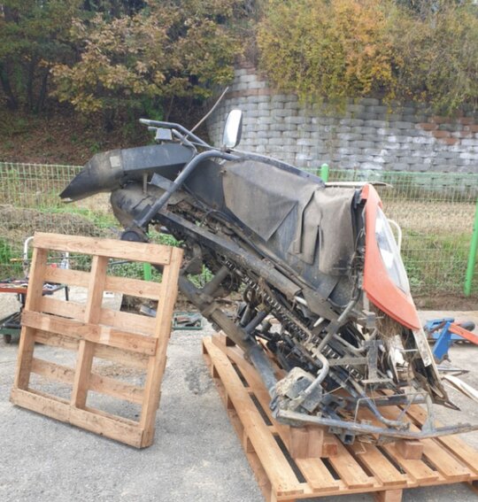 Kubota Combine Harvester ER575K (5Rows) 앞좌측면