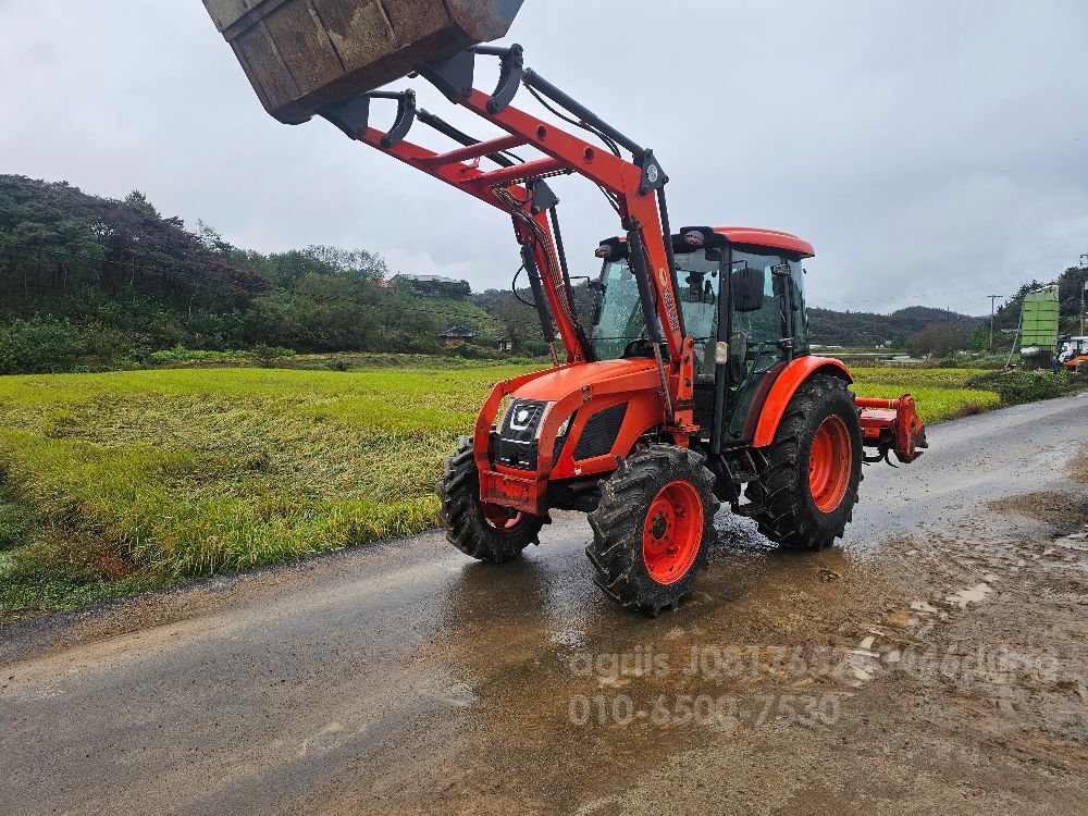 대동 트랙터 RX700 (70마력) 뒤우측면