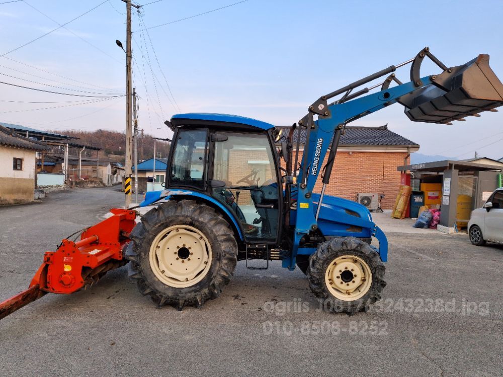 LS Tractor U6157 (57hp) 뒤우측면