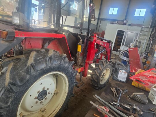 Kukje Tractor F475 (47hp) 앞좌측면