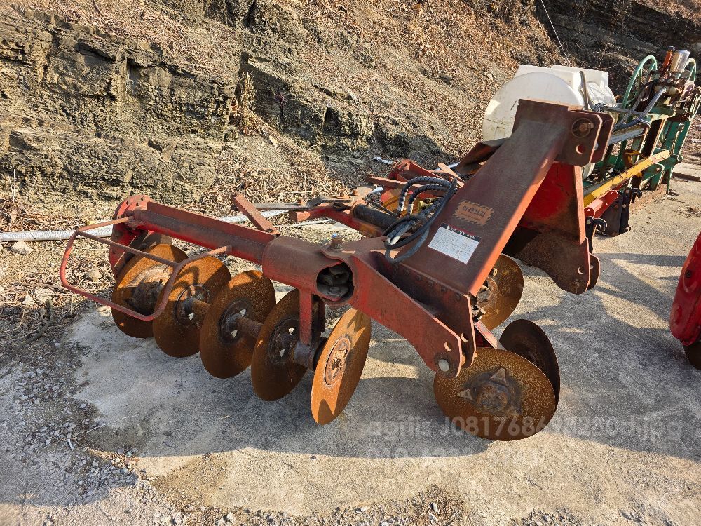  쟁기 쟁기 뒤우측면