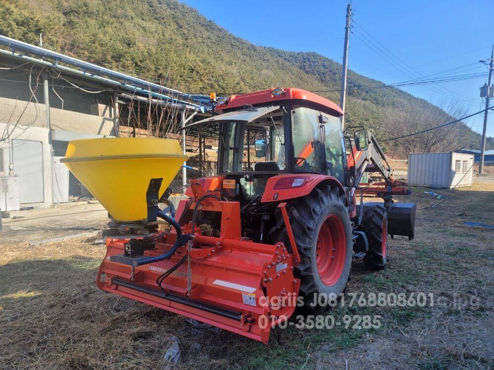 Daedong Tractor HIT 460L (73hp) 앞좌측면