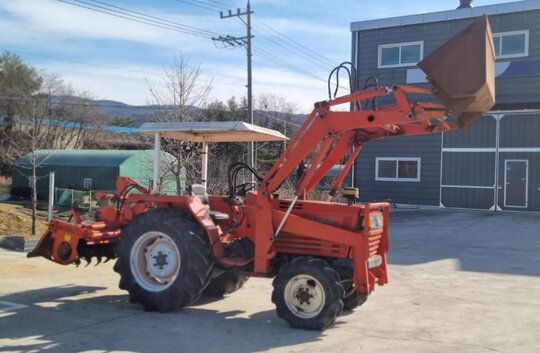 대동 트랙터 L3503 (35마력) 앞좌측면