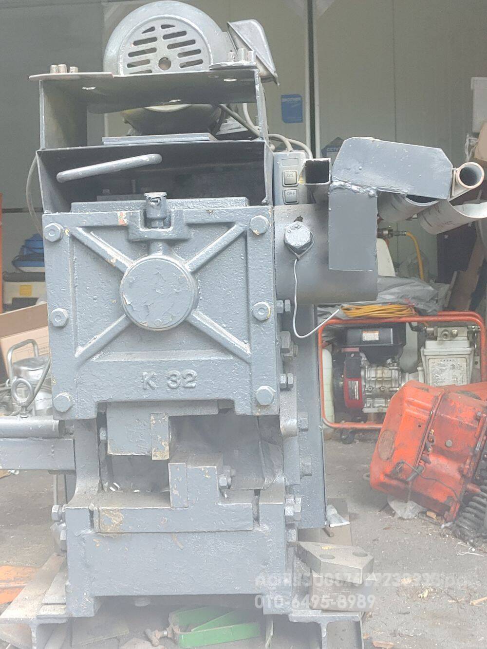  K32 K32  뒤우측면