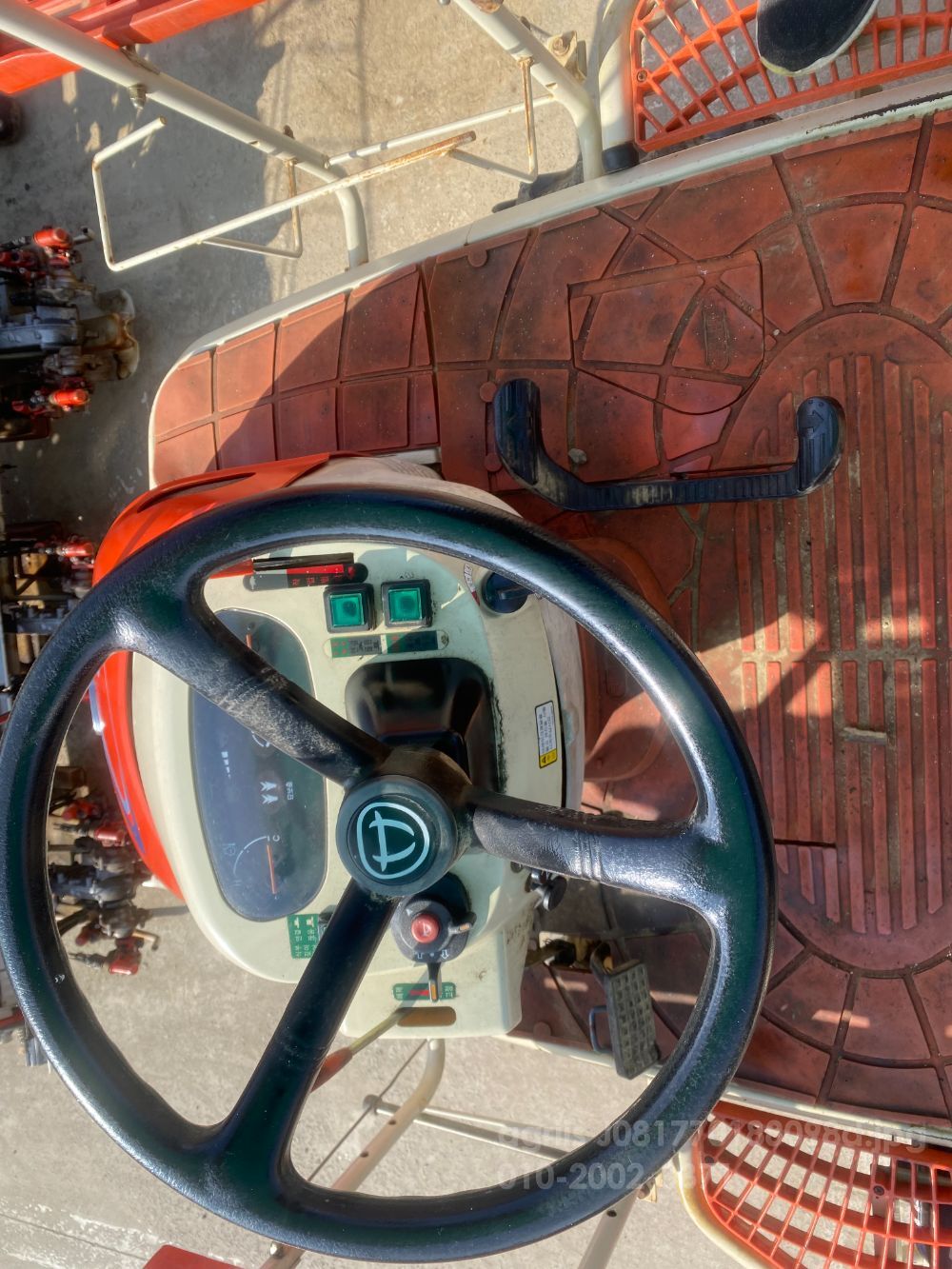 대동 이앙기 S3-680 (6조식) 뒤우측면